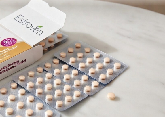 The caplets themselves are tiny — and I mean genuinely small, roughly 5/16 of an inch, about the size of a small breath mint. They're a pale beige-tan color, smooth and round, easy to swallow with just a sip of water. No chalky coating, no herbal aftertaste, no horse-pill anxiety.